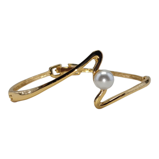 Graceful 24Kt Gold Plate Bracelet with Fancy pearl for women