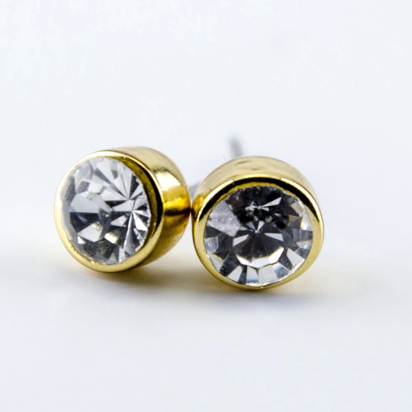 Baby bezel stud earrings