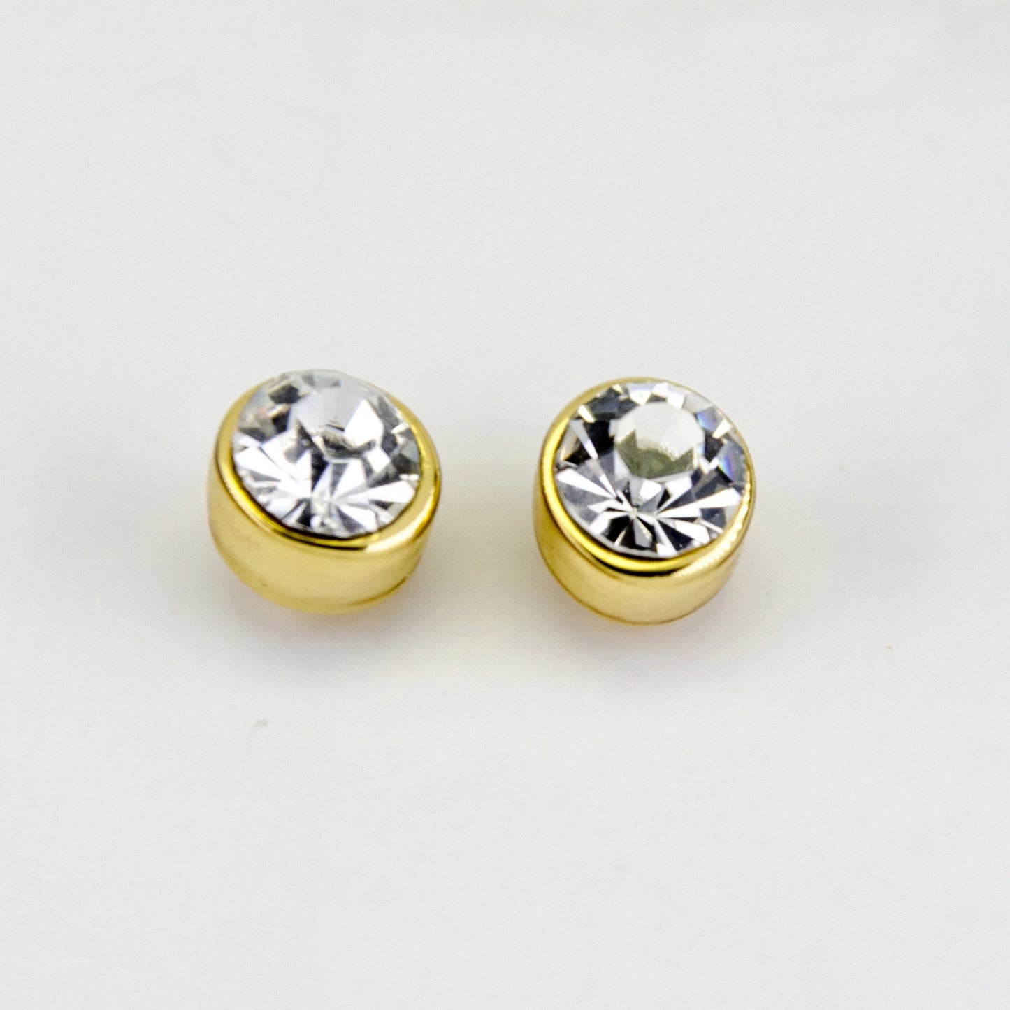 Baby bezel stud earrings