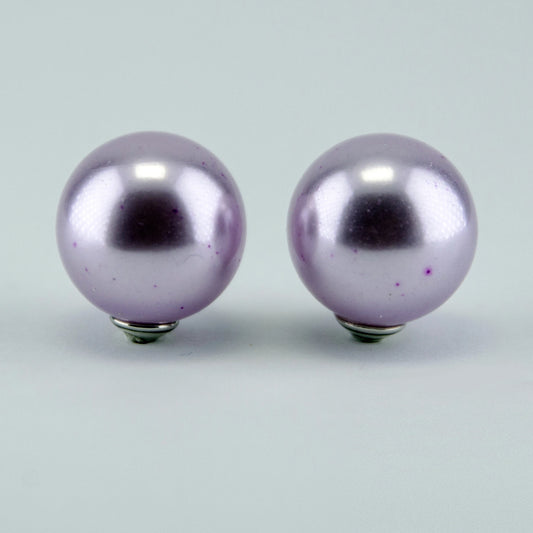 Rhodium Plated Shimmering Pearl Stud Earrings - light Purple