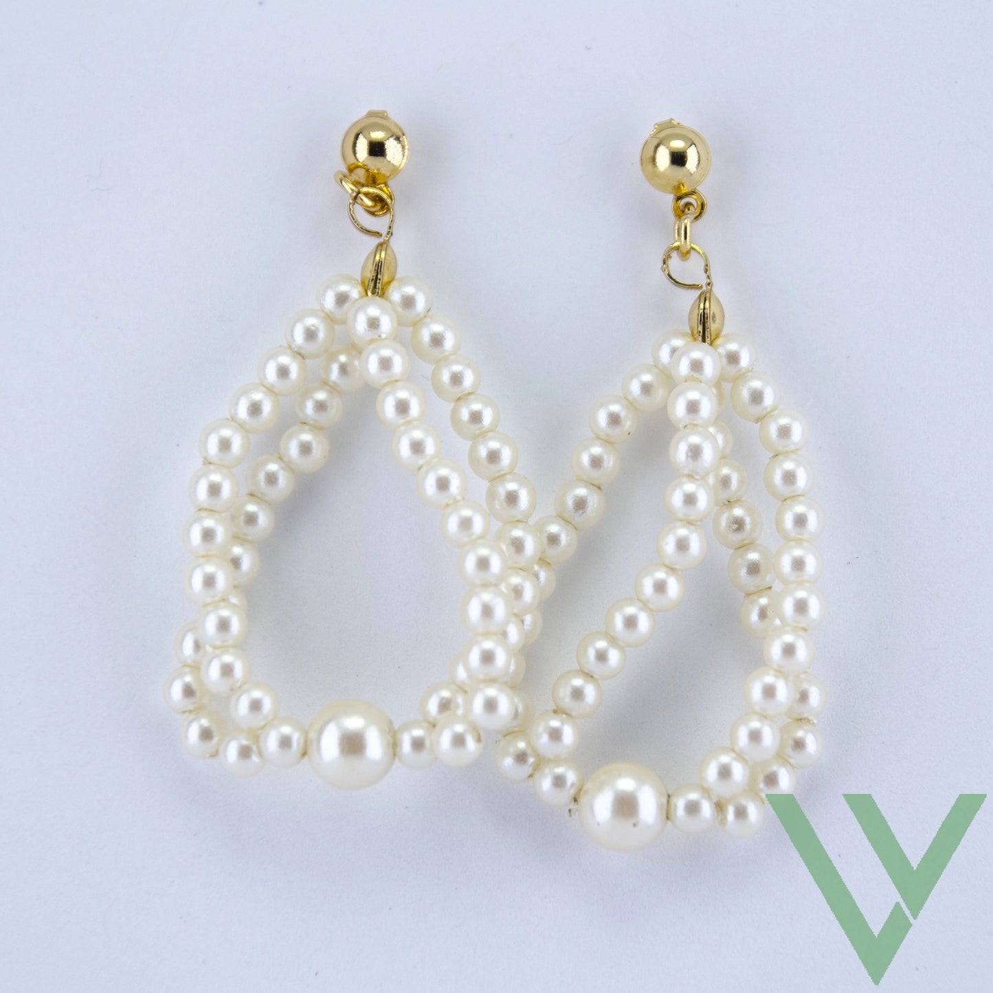 Luxurious Pearl Round Dangle Earrings