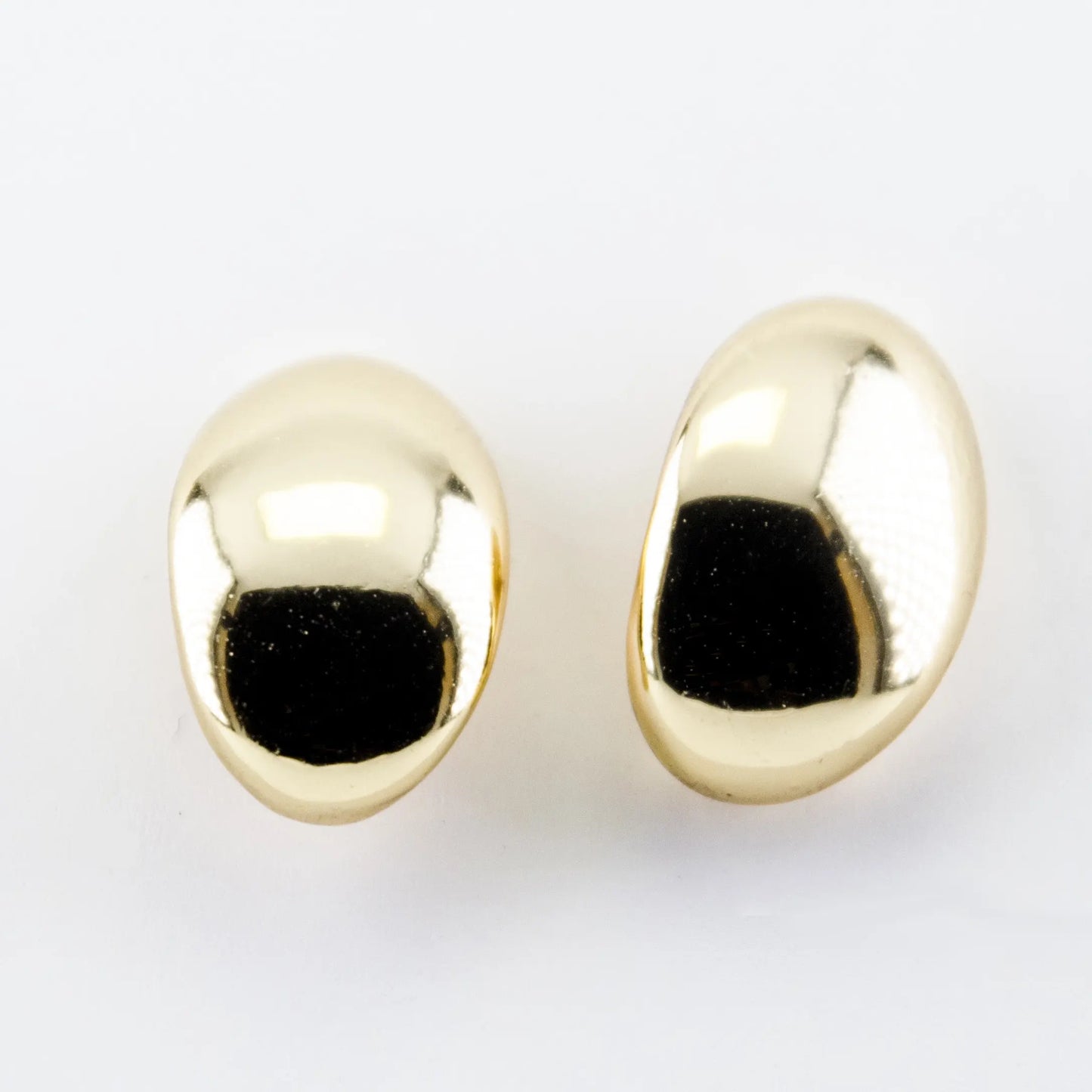 Oval shape stud Earrings Gold