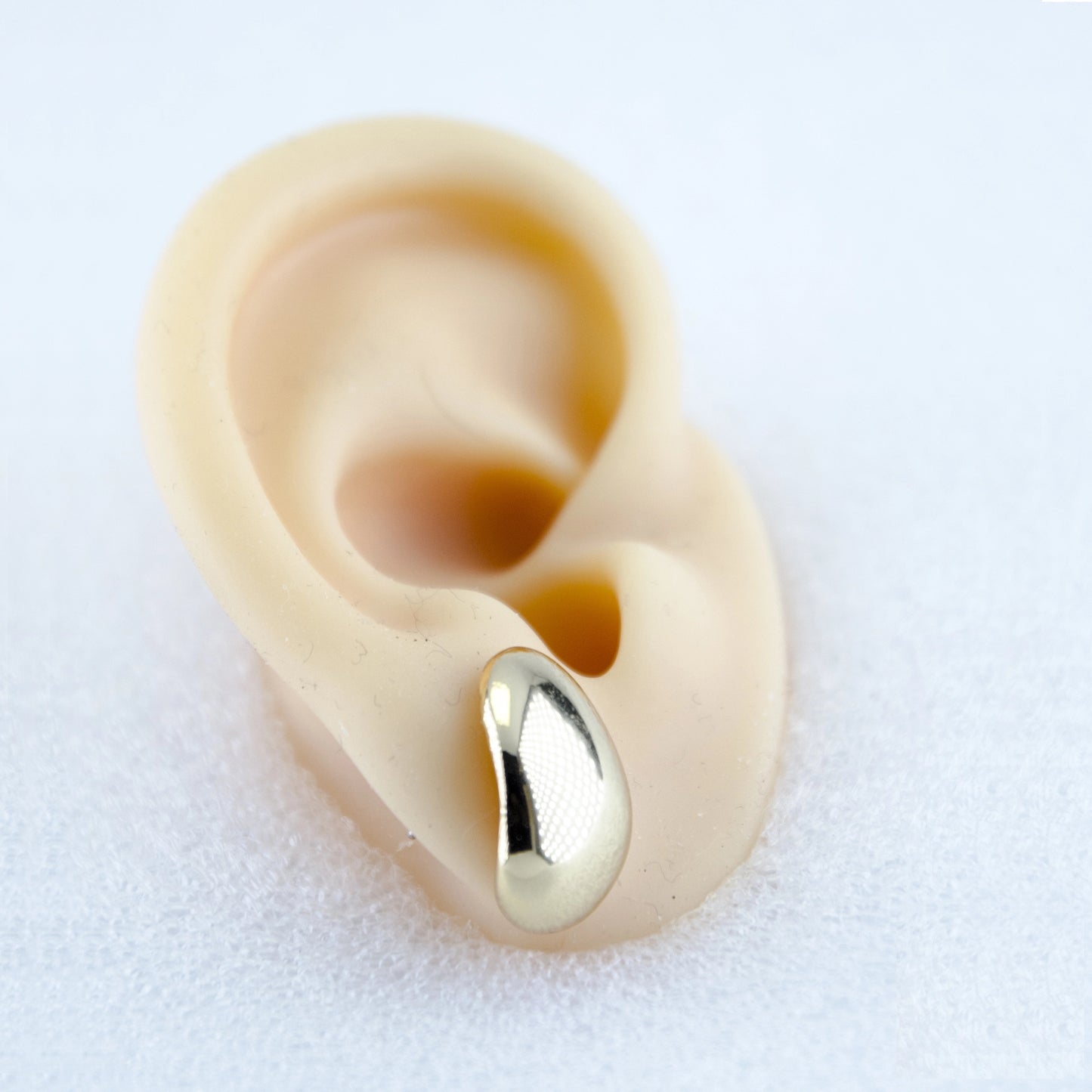 Oval shape stud Earrings Gold