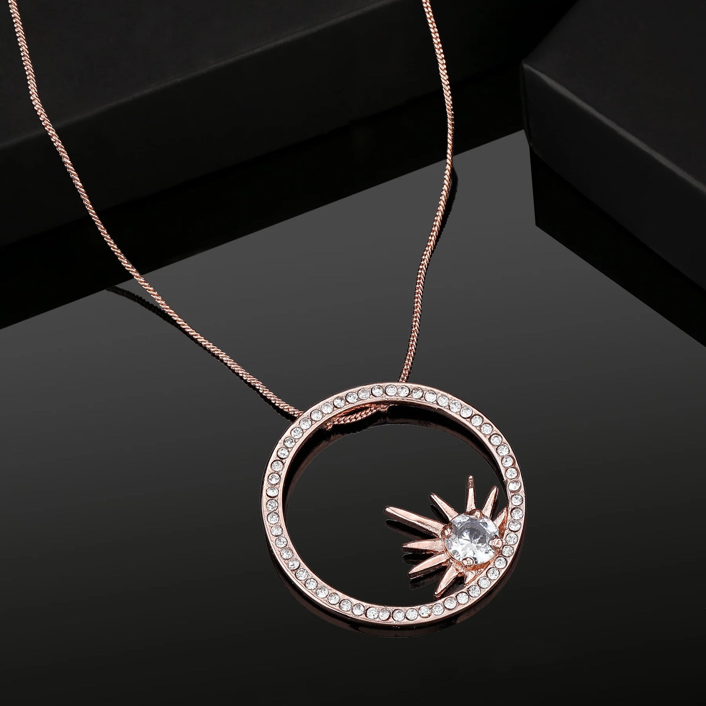 Beautifully Designed Rose Gold Sun Motif pendant with Chain