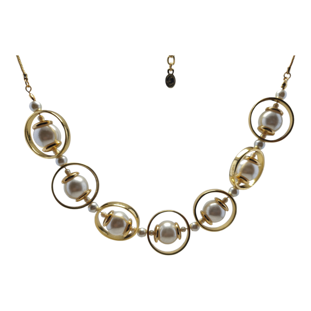 Fancy and fashionable Pearl Encirlced necklace set