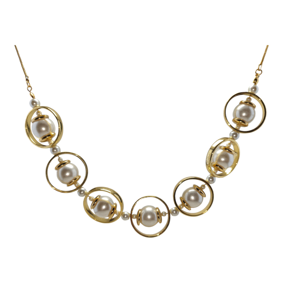 Fancy and fashionable Pearl Encirlced necklace set